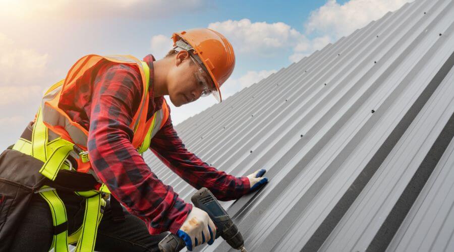 Expert Emergency Roof Repairs services in Blue Springs, MS